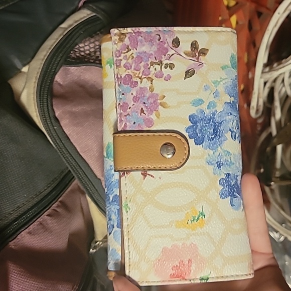 Wallet - Picture 4 of 5